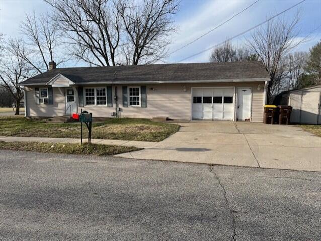 front view picture of 191 Washington Street, Saranac, MI. 48881