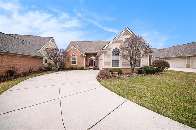 front view picture of 4928 Doral Drive, Ann Arbor, MI. 48108