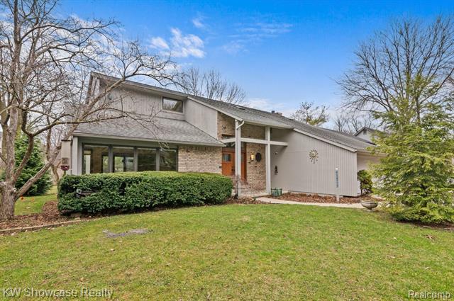 front view picture of 2640 Gladstone Avenue, Ann Arbor, MI. 48104