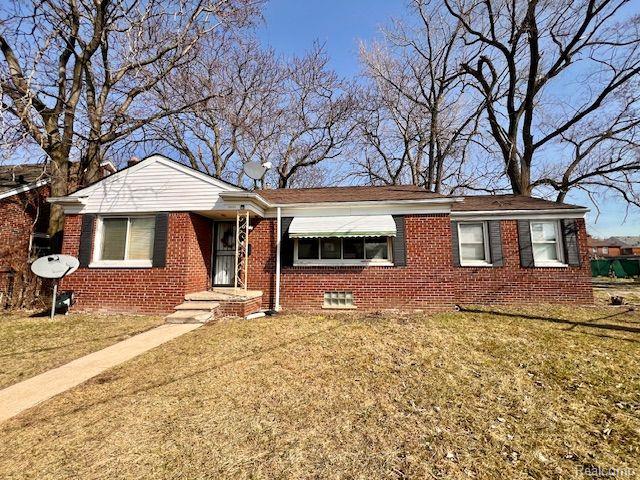 front view picture of 18110 Snowden Street, Detroit, MI. 48235