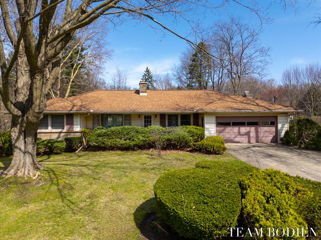 front view picture of 3508 Meadowcroft Avenue, Kalamazoo, MI. 49004