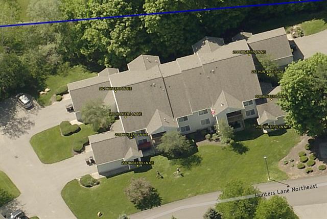 front view picture of 214 Hunters Lane Ne, Rockford, MI. 49341