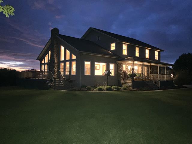 front view picture of 198 W Chicago Road, Coldwater, MI. 49036