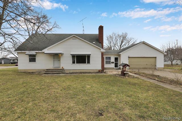 front view picture of 206 N Brookfield Street, Durand, MI. 48429