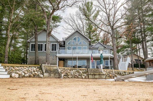 front view picture of 1737 S Ogemaw Trail, West Branch, MI. 48661