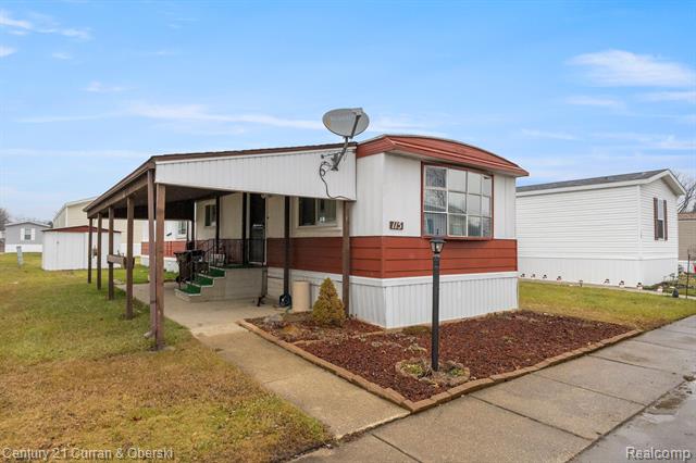 front view picture of 115 Chestnut, Canton, MI. 48188
