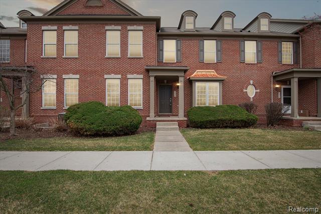 front view picture of 1902 Paddock Lane, Canton, MI. 48188