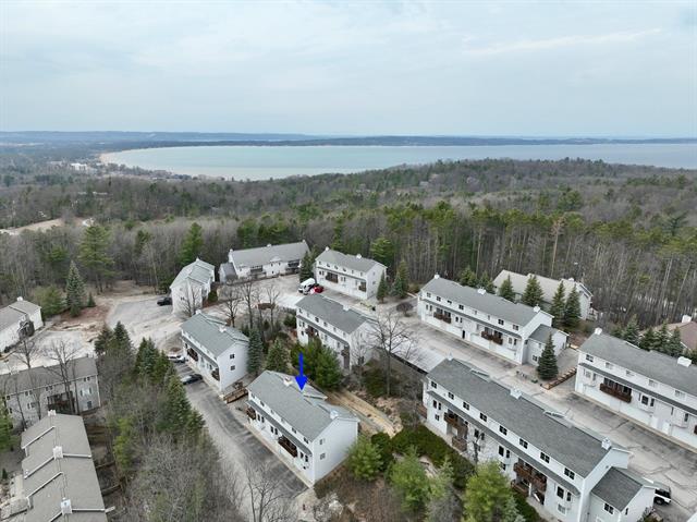front view picture of 4013 Robin Hood Lane, Traverse City, MI. 49686
