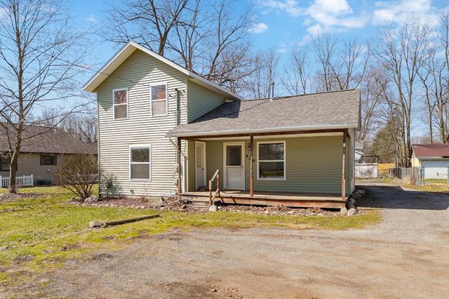 front view picture of 420 S Capital Avenue, Athens, MI. 49011