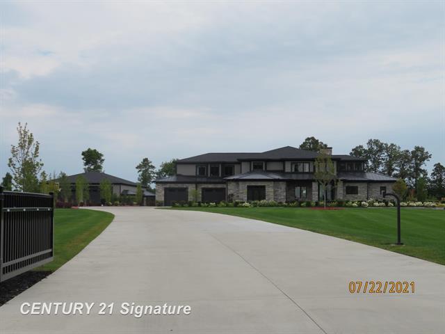 front view picture of 6320 Mccarty Road, Saginaw, MI. 48603