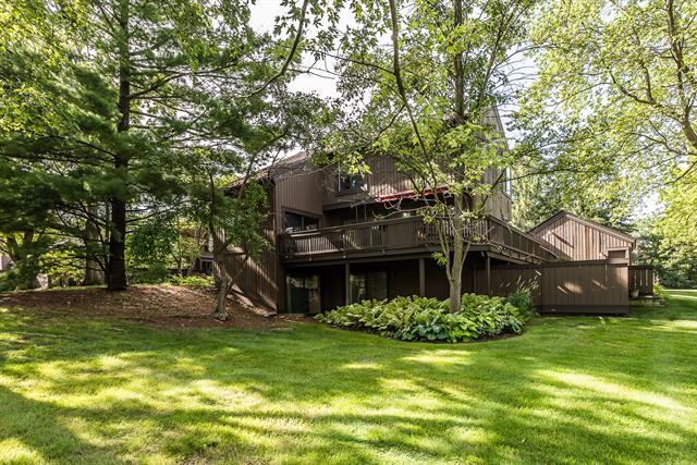 front view picture of 22 Haverhill Court, Ann Arbor, MI. 48105