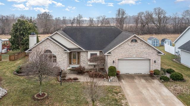 front view picture of 5909 Willowbrook Drive, Saginaw, MI. 48638