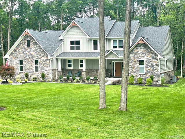 front view picture of 2323 Canterwood, Highland, MI. 48357