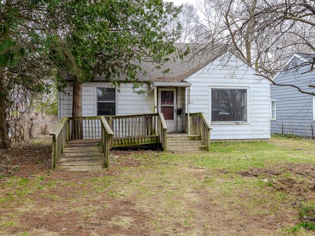 front view picture of 150 Martindale Street Nw, Sparta, MI. 49345