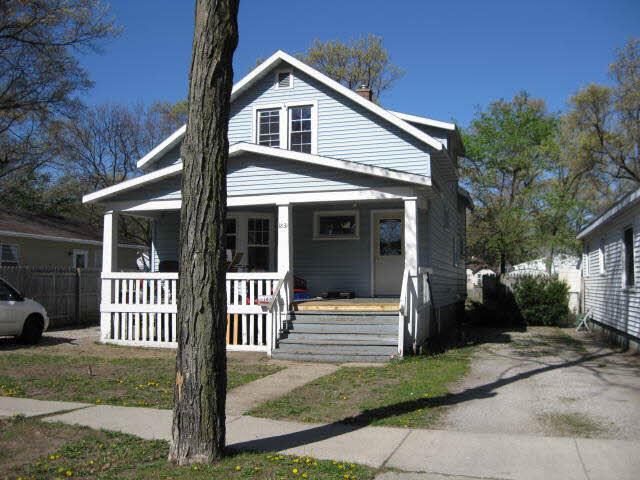 front view picture of 1831 Elwood Street, Muskegon, MI. 49442