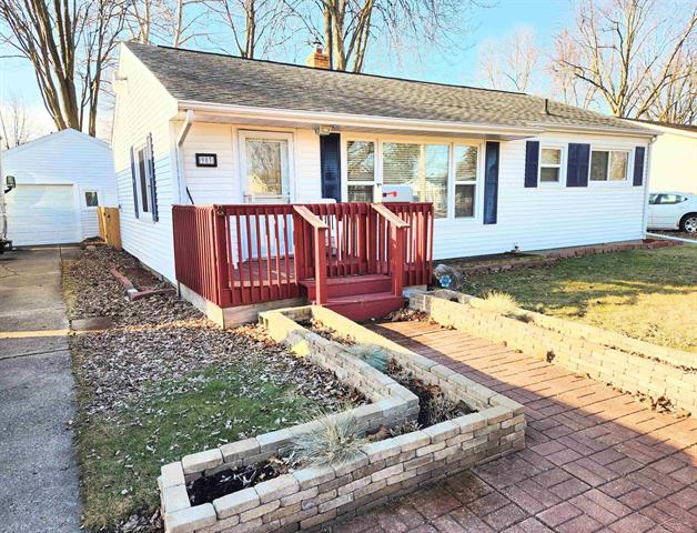 front view picture of 903 Pioneer Trail, Saginaw, MI. 48604