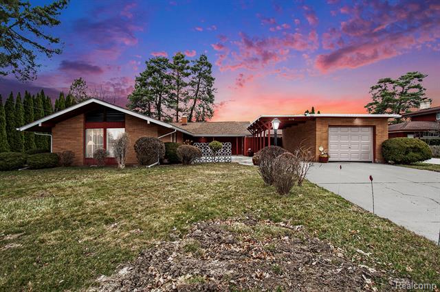 front view picture of 5178 Helga Street, Saginaw, MI. 48603
