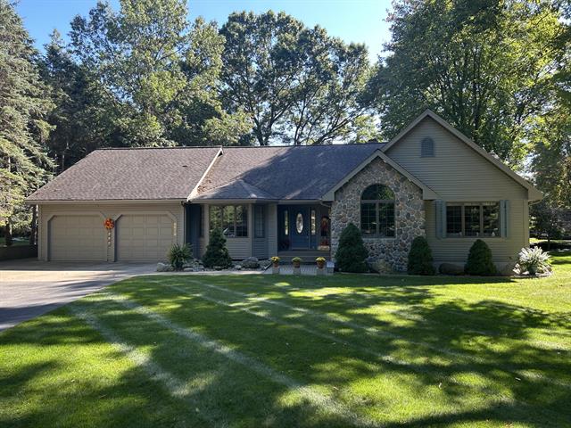 front view picture of 6679 W Timber Lane, Ludington, MI. 49431