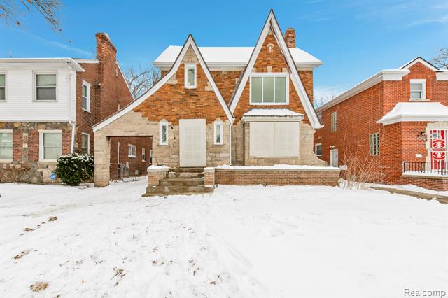 front view picture of 18104 Northlawn Street, Detroit, MI. 48221
