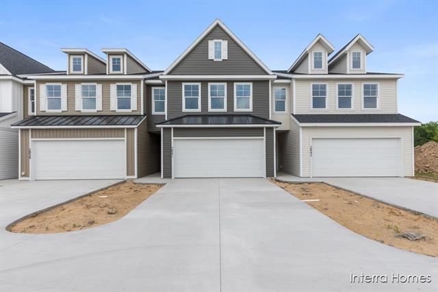 front view picture of 2841 W Highgate Street, Grand Rapids, MI. 49512