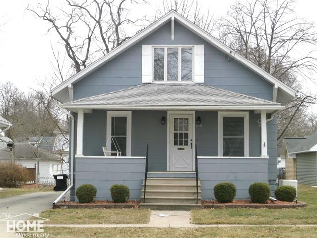 front view picture of 740 N Park Street, Owosso, MI. 48867