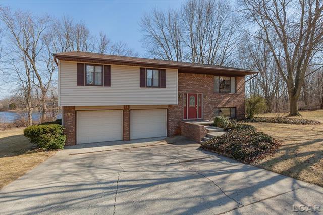 front view picture of 4339 Dorset Drive, Adrian, MI. 49221