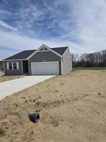front view picture of 7898 Sierra Drive, Belding, MI. 48809