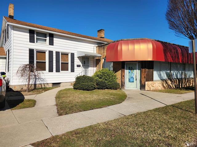 front view picture of 227 E Front Street, Monroe, MI. 48161