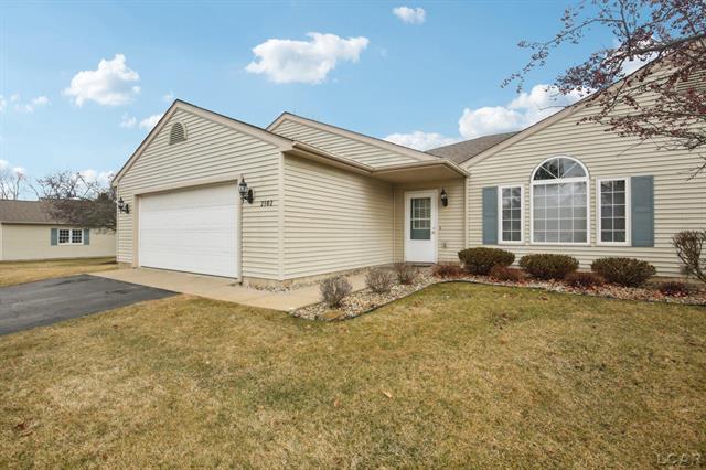 front view picture of 2102 Stillwater Drive, Tecumseh, MI. 49286