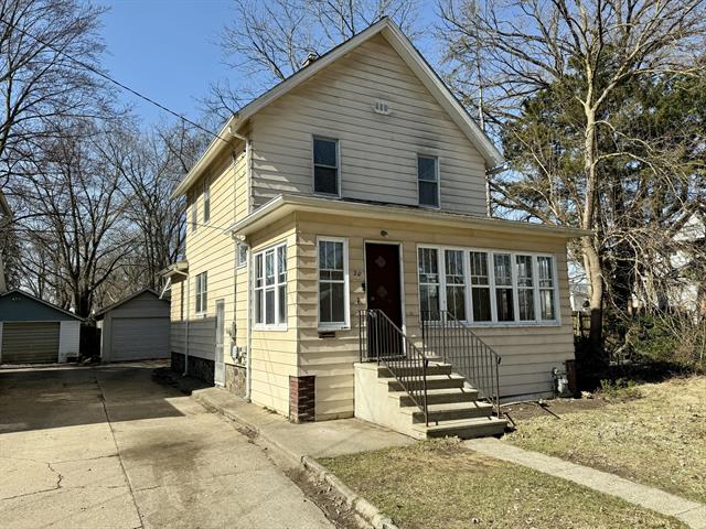 front view picture of 20 Magnolia Avenue, Battle Creek, MI. 49017