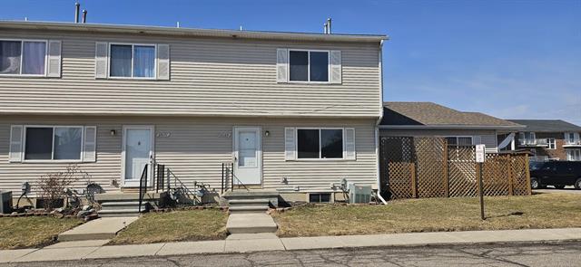 front view picture of 28169 Raleigh Crescent Drive, New Baltimore, MI. 48051