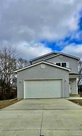 front view picture of 6371 Loraine Street, Romulus, MI. 48174
