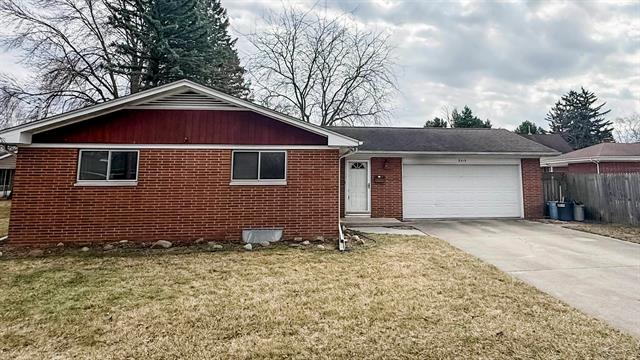 front view picture of 2213 Congress Avenue, Saginaw, MI. 48602