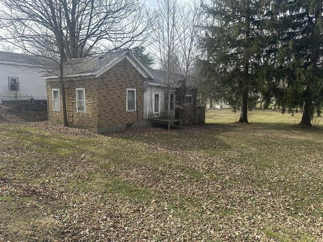 front view picture of 402 S Broadway Street, Union City, MI. 49094