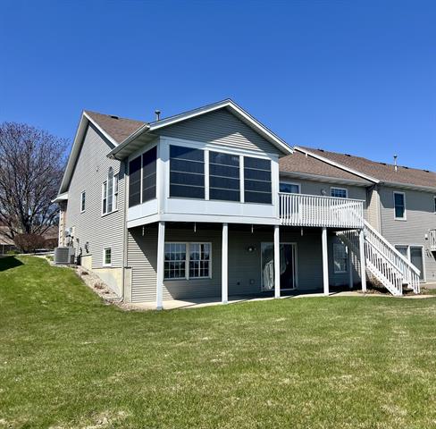 front view picture of 3076 Regency Parkway, Zeeland, MI. 49464