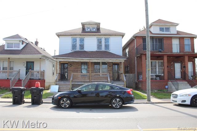 front view picture of 5815 Cadillac Avenue, Detroit, MI. 48213