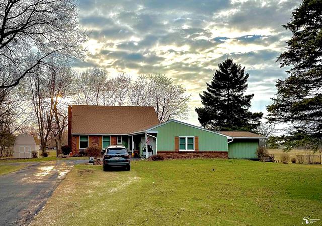 front view picture of 7829 Reinhardt Road, Monroe, MI. 48162