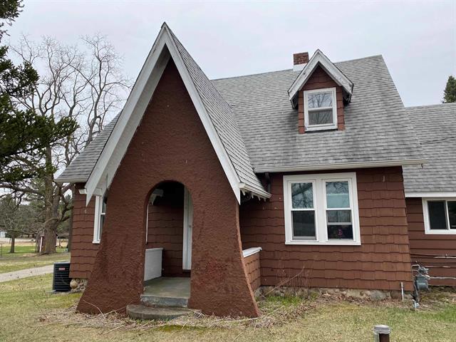 front view picture of 2249 State Road, West Branch, MI. 48661