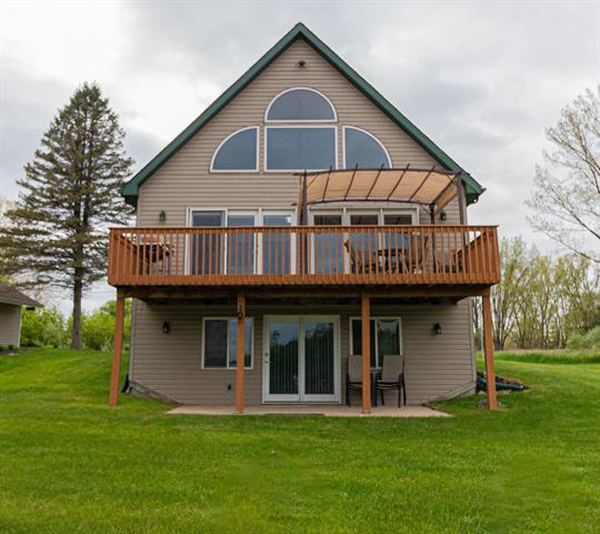 front view picture of 11417 Pinecrest Drive, Stanwood, MI. 49346