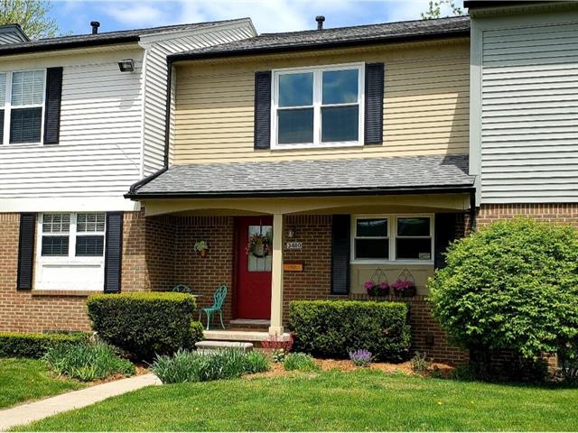 front view picture of 3480 Burbank Drive, Ann Arbor, MI. 48105