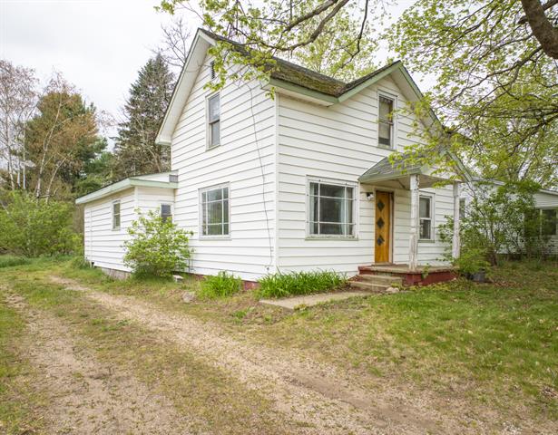 front view picture of 272 Scott Street, Morley, MI. 49336