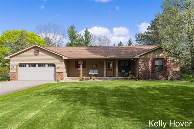 front view picture of 4417 Chateau West Drive, Hudsonville, MI. 49426