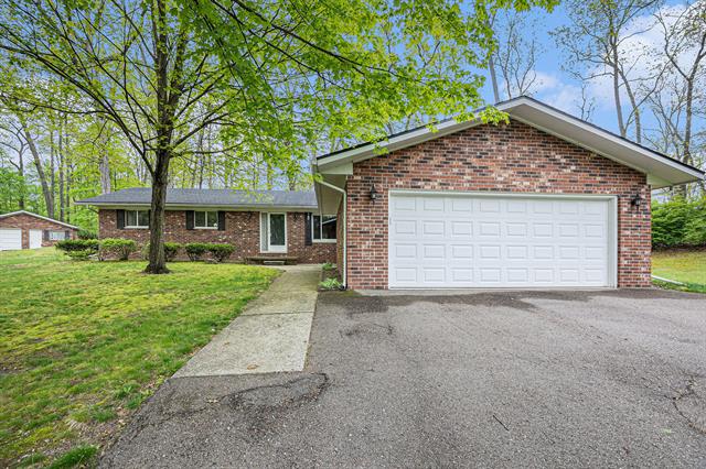 front view picture of 4324 Briarhill, Milan, MI. 48160