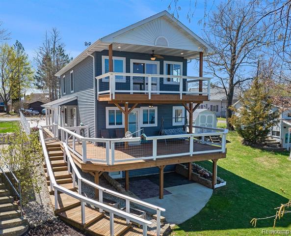 front view picture of 11010 Woodward Drive, Byron, MI. 48418