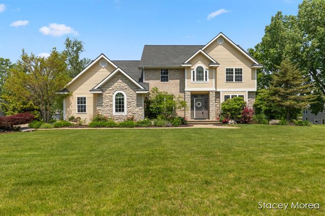 front view picture of 7174 Loma Linda Drive, Rockford, MI. 49341
