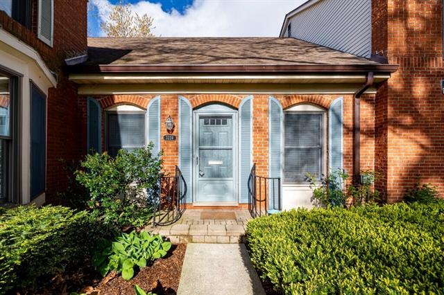 front view picture of 3324 Alpine Drive, Ann Arbor, MI. 48108