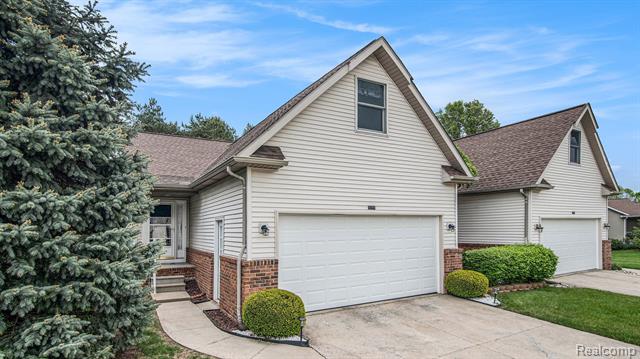 front view picture of 9098 Luea Lane, Swartz Creek, MI. 48473