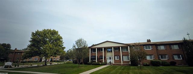 front view picture of 20826 Beaconsfield Street, Saint Clair Shores, MI. 48080