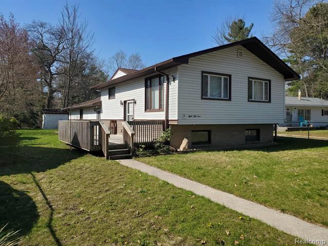 front view picture of 854 Kelley Street, Traverse City, MI. 49686