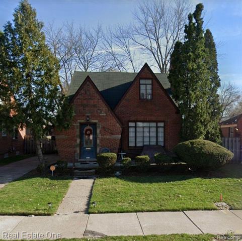 front view picture of 19121 Curtis Street, Detroit, MI. 48219
